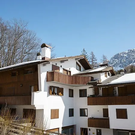 Villa Franchetti - Stayincortina Cortina d'Ampezzo Exterior photo